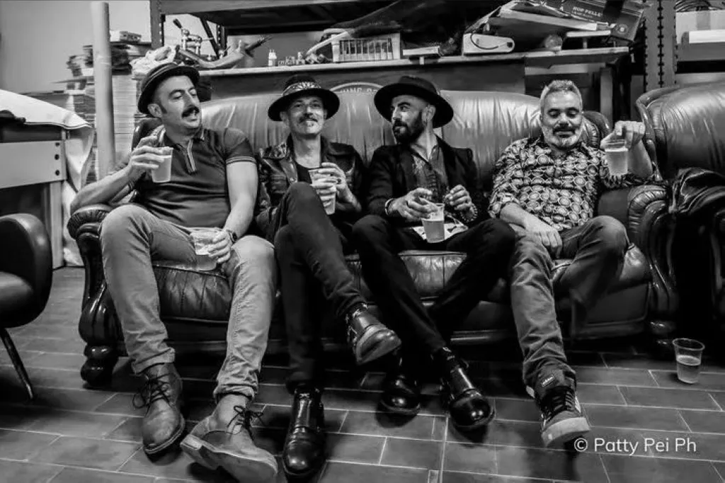 Loose Sutures im Gespräch: Sardischer Fuzz-Rock mit Garage-Dreck und ’70er-Riffs